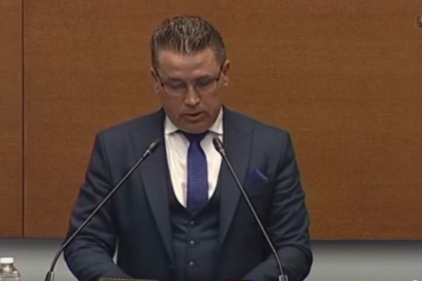 Хюсни Адем: Няма как да приемем за нормално, че именно Пеевски, санкциониран по глобалния закон „Магнитски“ за сериозна корупция, днес определя дневния ред в Народното събрание